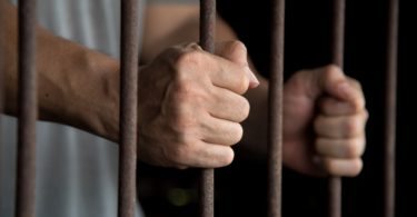Incarceration, Falling Incomes May Play Role in Overdose Crisis