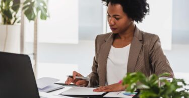 1 in 3 Workers Had Pay Cut, Women Slower To Recover